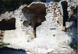 Abbaye Troglodyte de Saint Roman