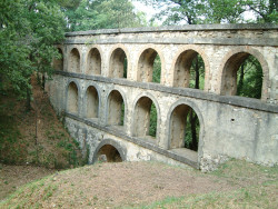 Aqueduc de Balouvière