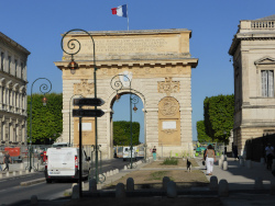 La porte du Peyrou